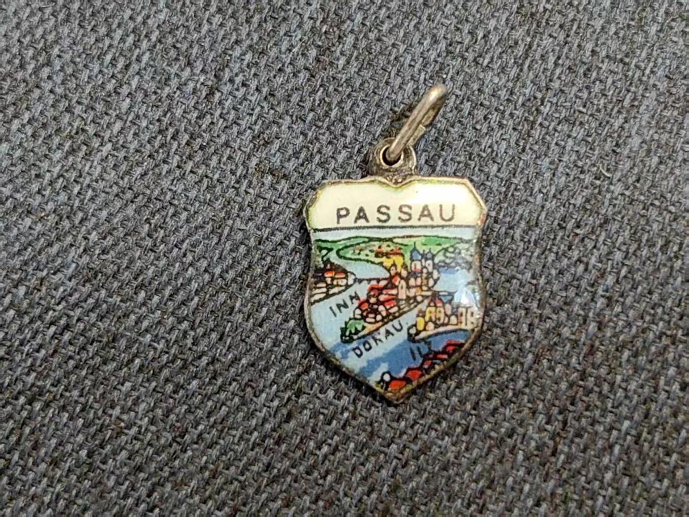 罗岚⭐爱藏⭐精品国庆前瞻专拍-分享拍场赚佣金 德国帕绍（PASSAU）荣誉市民徽章 银质珐琅