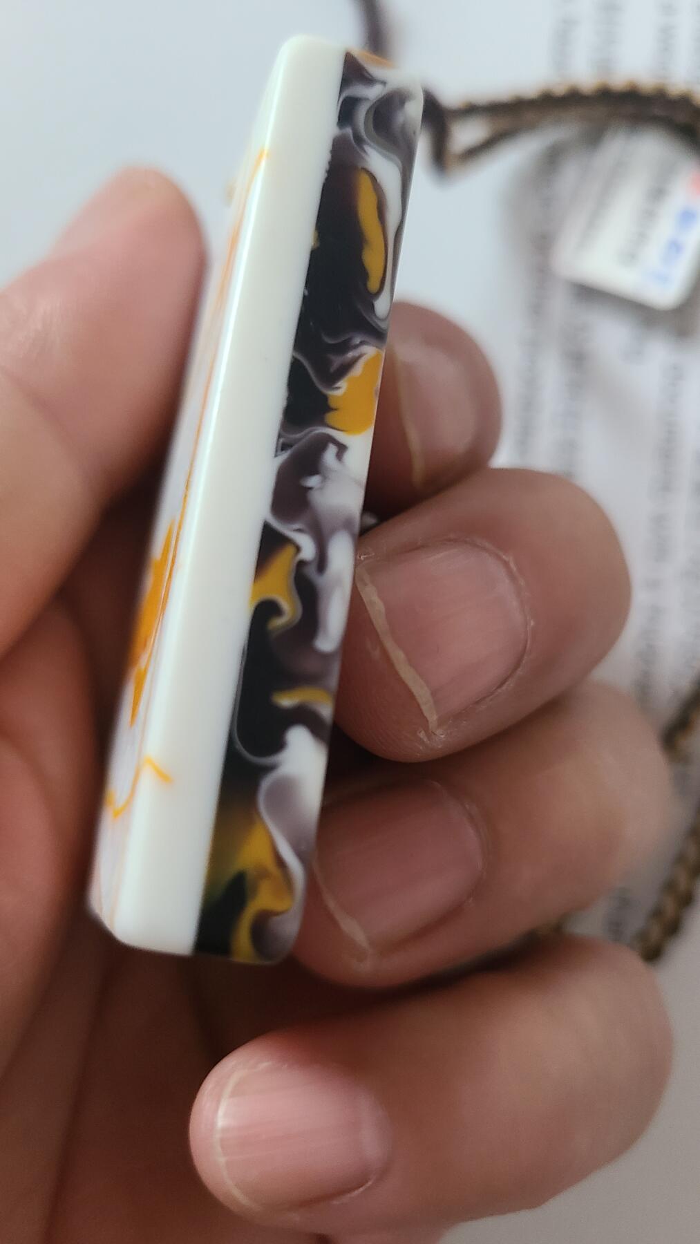 越南芽庄雷击玉化瘤疤白棋吊坠