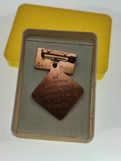 0元起拍勋章 第292期 咸鱼国勋章拍卖专场 9月7日（周日）下午6：00开始 东德劳动奖章带盒早期上挂