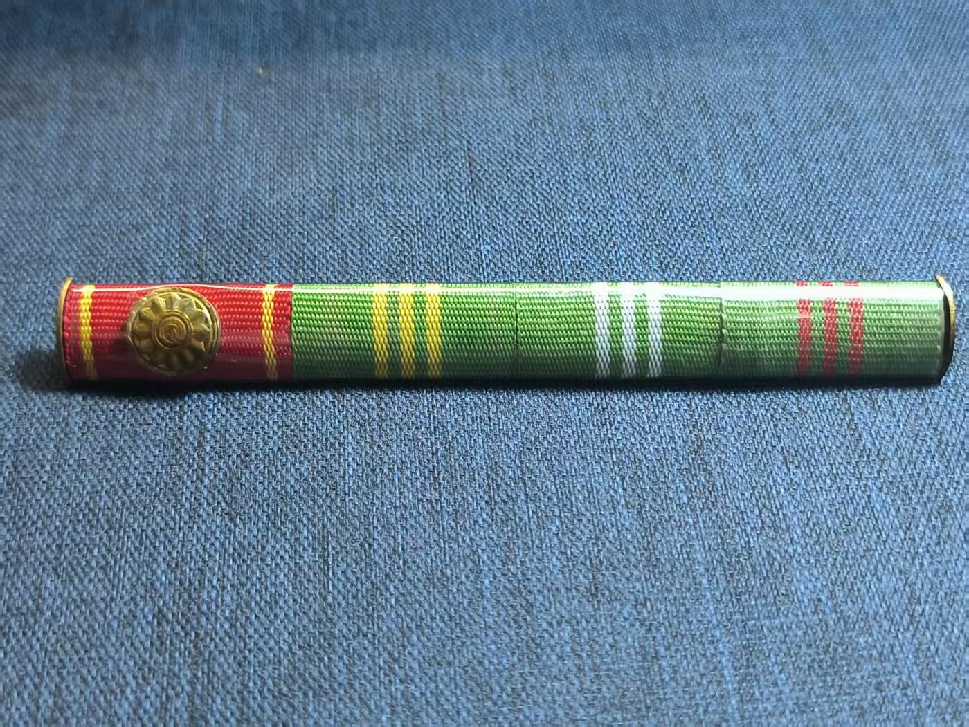 罗岚⭐爱藏⭐精品国庆前瞻专拍-分享拍场赚佣金 民主德国内务部人民警察勋略 实体版本黑领可用
