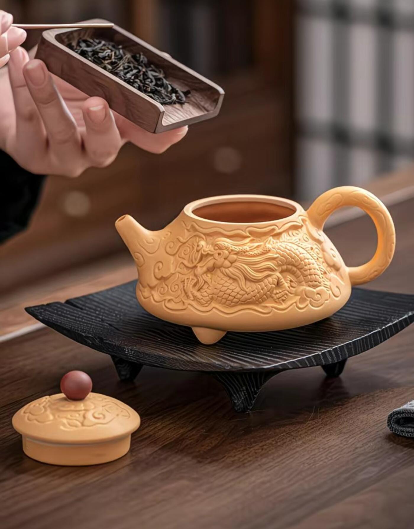 黄段泥精品手工壶具 黄段泥凤鸣浮雕三足壶
