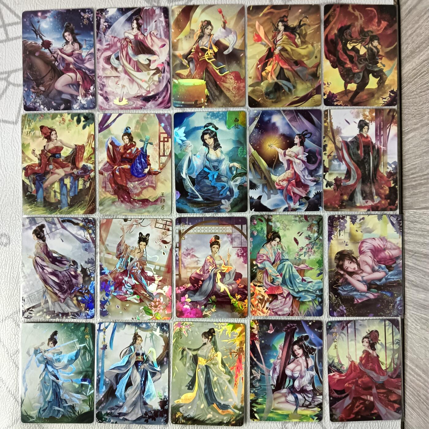 花开卡拍第37期（9月7号周日截拍，品控勿拍!!!拍品不寄存，运费5元，自制卡难免瑕疵，可能存在轻微撞角爆边等出厂瑕疵，品控介意勿拍！） 燎原玲姐解语花彩闪55张