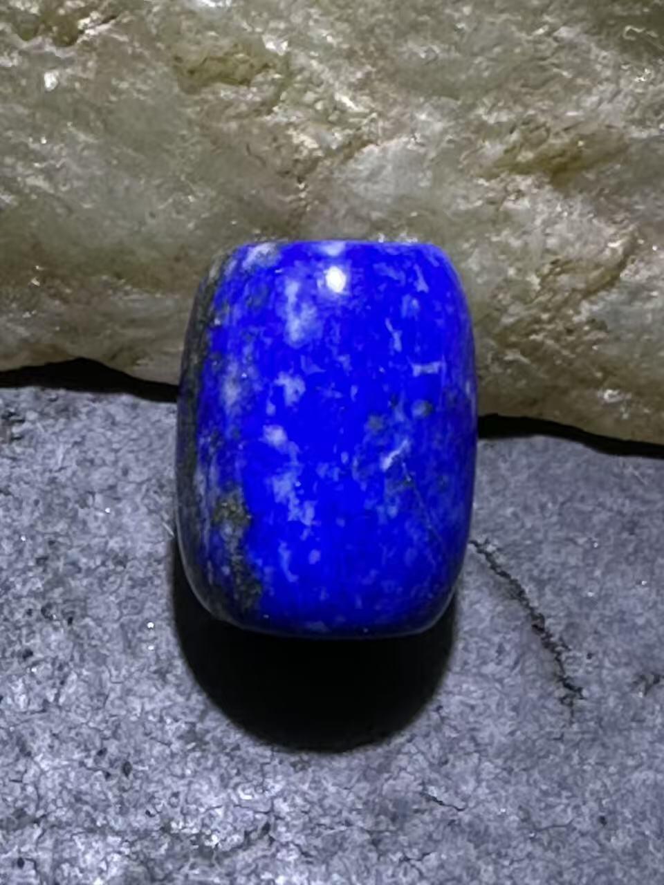 精美阿富汗老矿青金石小桶珠一颗。