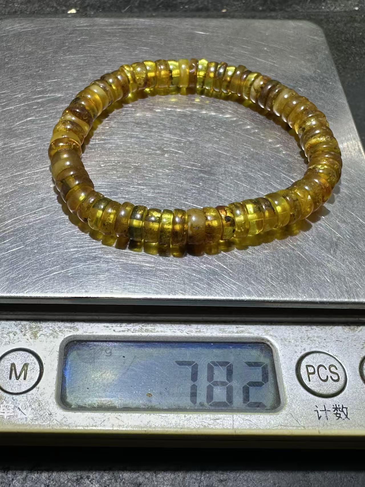天然乌克兰蜜蜡隔片手串1条！