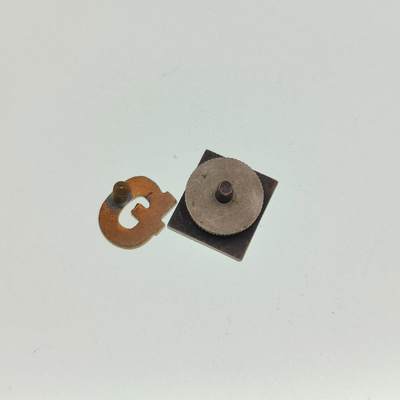 0元起拍勋章 第292期 咸鱼国勋章拍卖专场 9月7日（周日）下午6：00开始 日本徽章两个