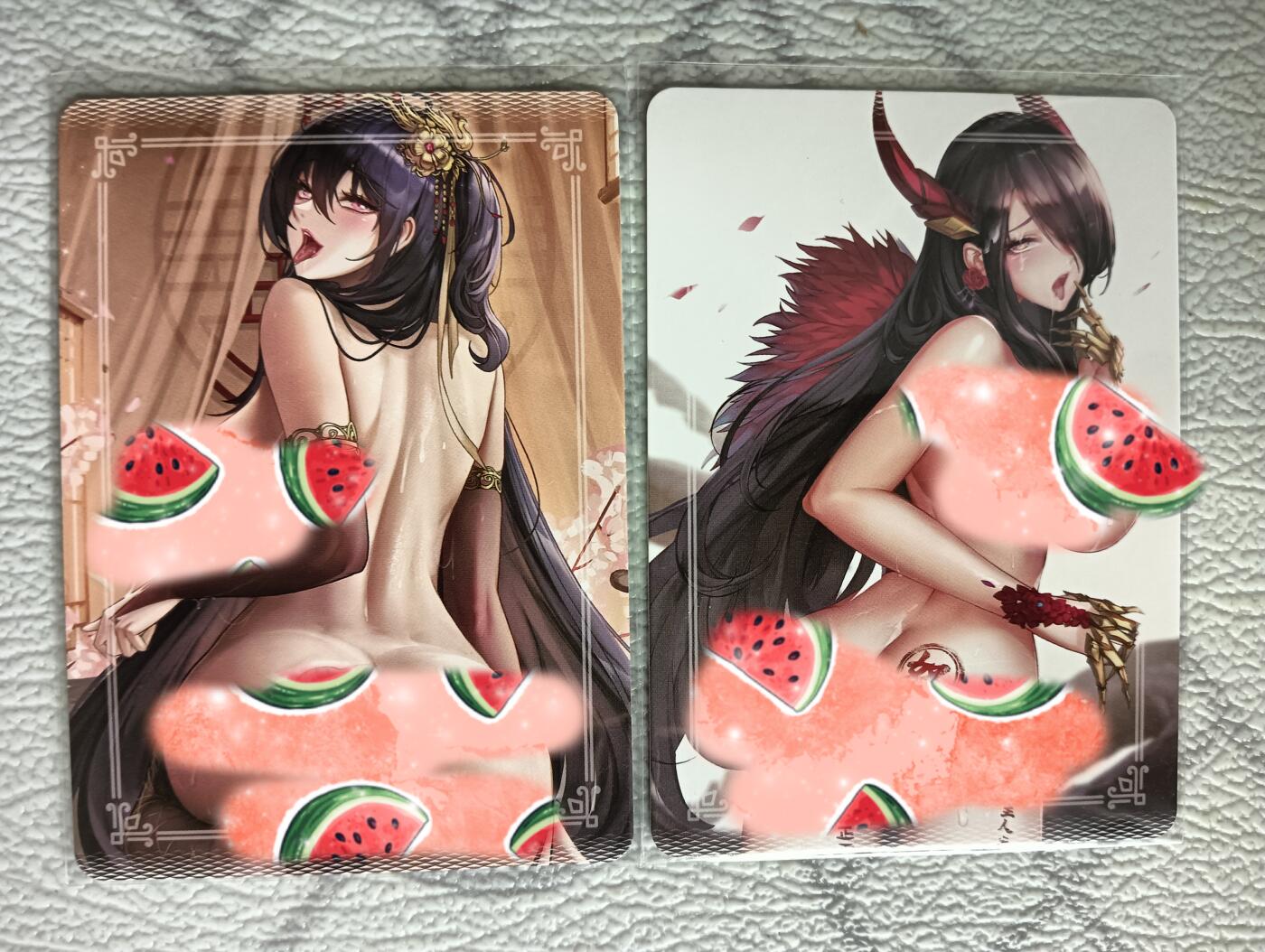 花开卡拍第37期（9月7号周日截拍，品控勿拍!!!拍品不寄存，运费5元，自制卡难免瑕疵，可能存在轻微撞角爆边等出厂瑕疵，品控介意勿拍！） 抱枕大凤和腓特烈大帝 艺术版2张，折光彩闪