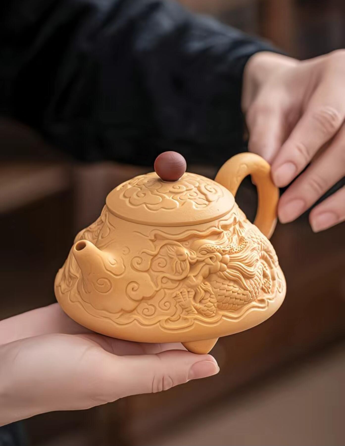 黄段泥精品手工壶具 黄段泥凤鸣浮雕三足壶