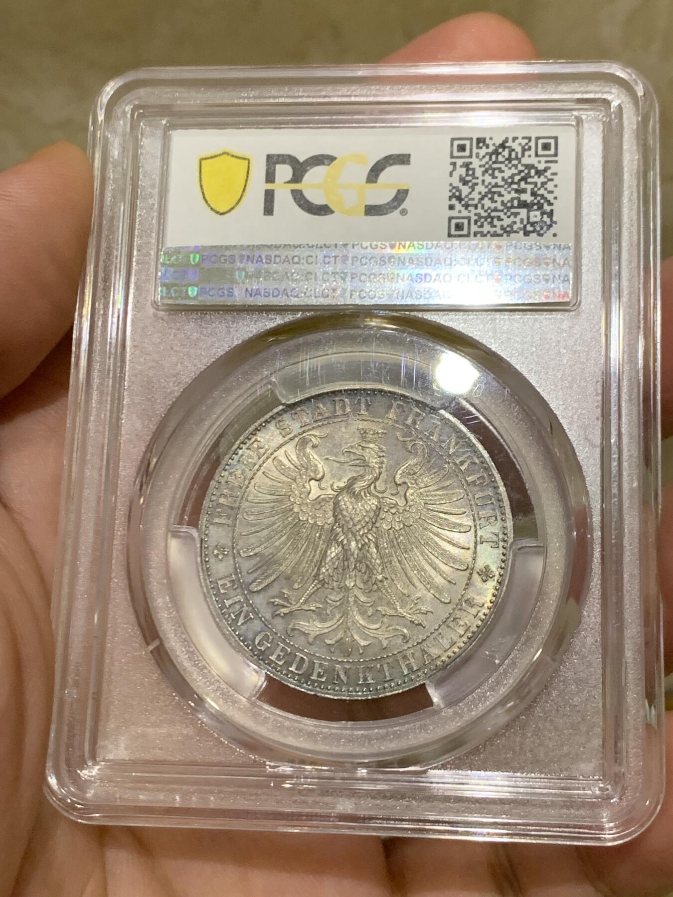 《竞宝斋》第416场 周日，周一，2场连拍 （全场包邮） PCGS MS66 德国1863年法兰克福王子议会泰勒银币，经典的法兰克福市政厅 原味包浆  状态实至名归