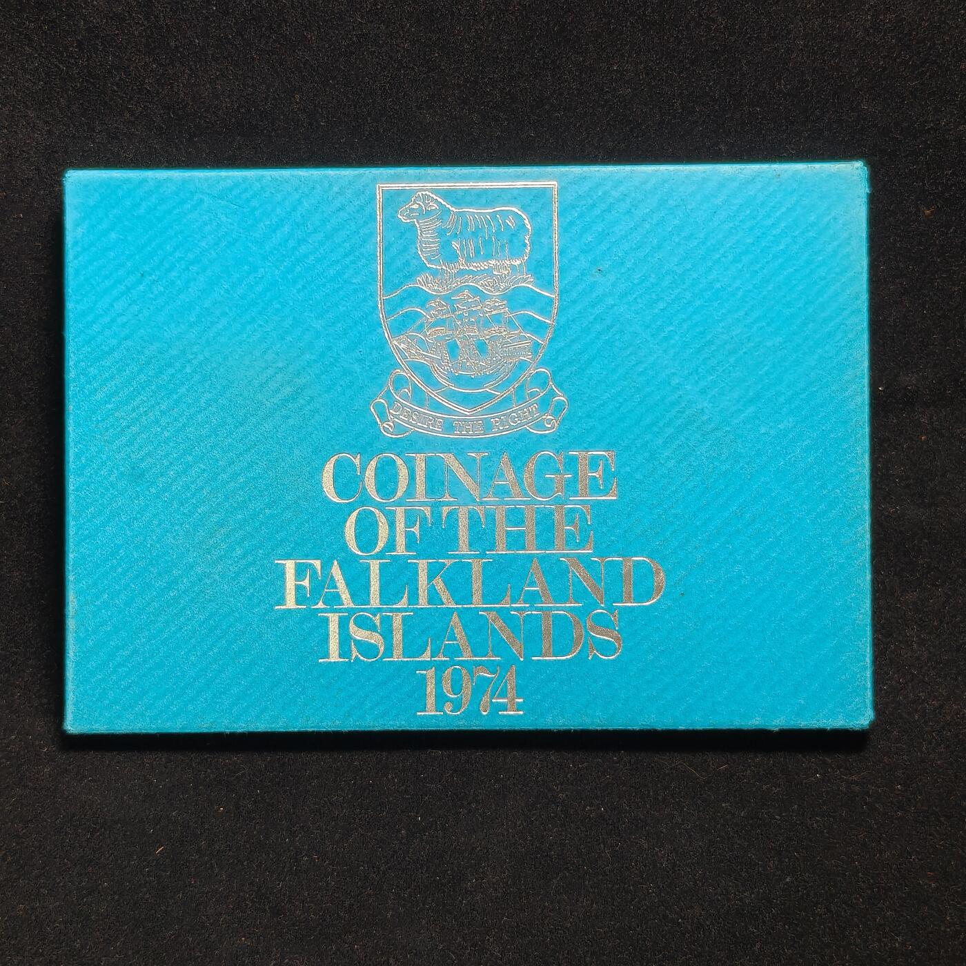 【铜匠收藏】★第125加场★精品币章场，200包邮，不满200.支付运费5元。《接受代拍 代送NGC评级》 福克兰 1974年 原盒精致套币 共5枚