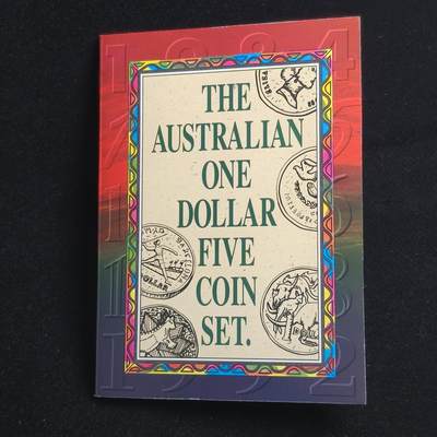 【铜匠收藏】★第125加场★精品币章场，200包邮，不满200.支付运费5元。《接受代拍 代送NGC评级》 - 澳大利亚 1元 纪念币5枚套-官方原册（1984/1985/1986/1988/1992））
