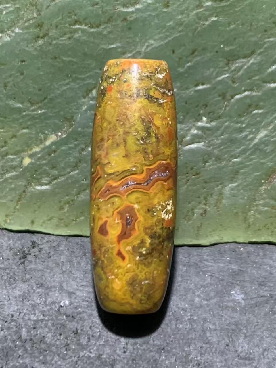 草花纹战国红玛瑙通货桶珠一颗！