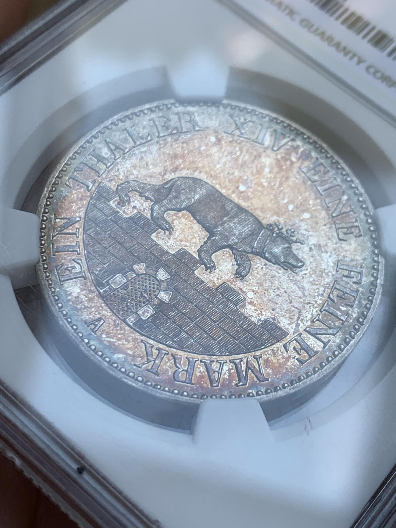 《竞宝斋》第416场 周日，周一，2场连拍 （全场包邮） NGC UNC 1855年德意志 安哈特贝恩堡 小熊爬墙 熊毛细节满满 五彩包浆