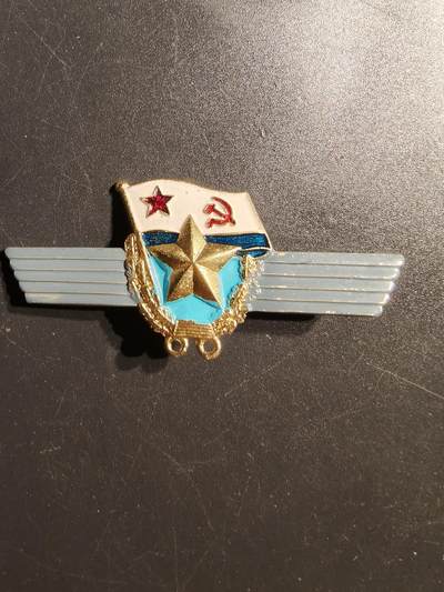 老王徽章第147期 - 苏联空军超期服役证章