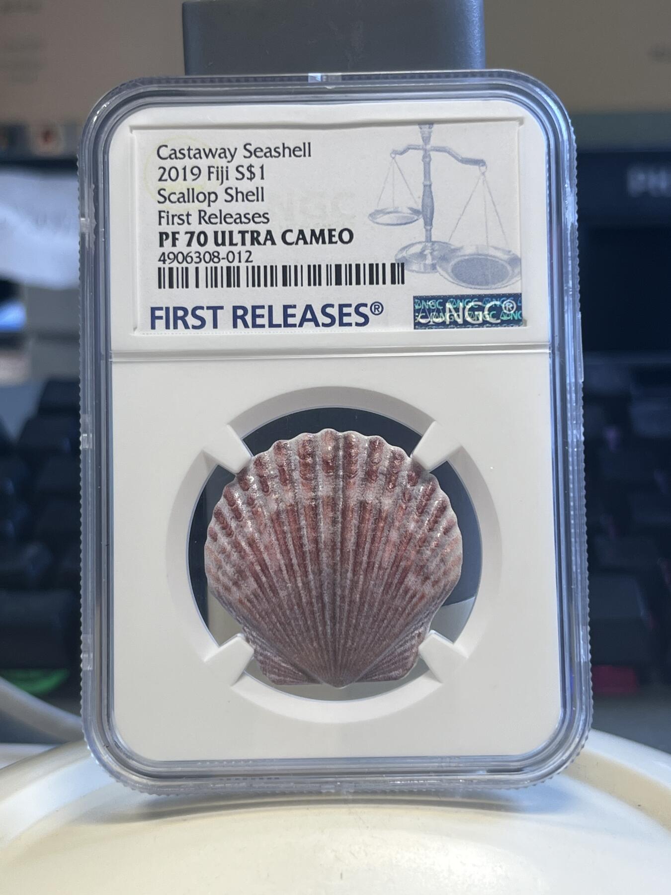 第173期拍卖【长期征集拍品】 斐济i2019年贝壳异形10克纪念银币NGC-PF70首原盒证书，10克，999银，发行10000枚