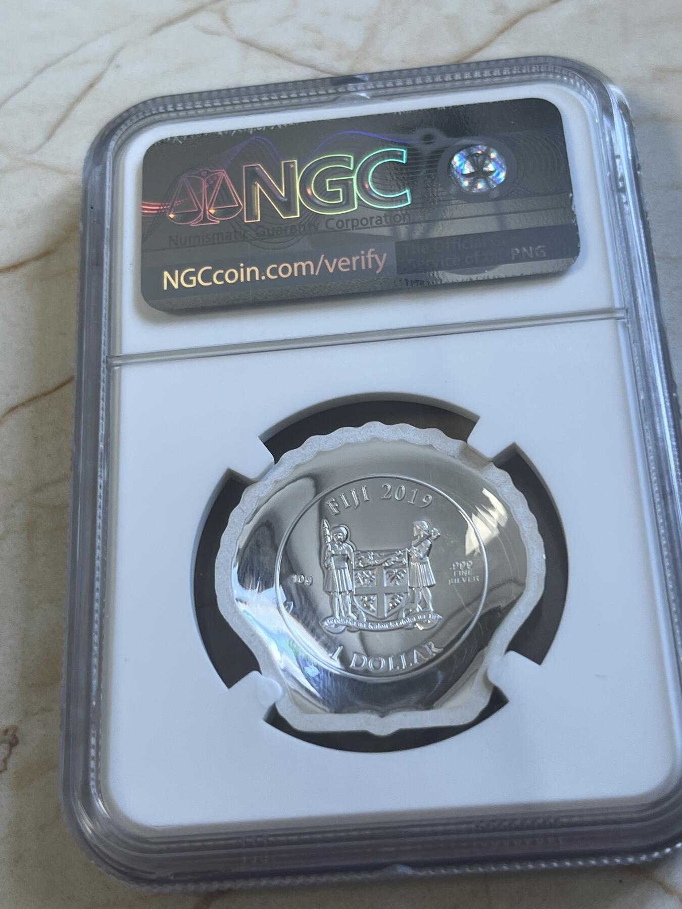 第173期拍卖【长期征集拍品】 斐济i2019年贝壳异形10克纪念银币NGC-PF70首原盒证书，10克，999银，发行10000枚