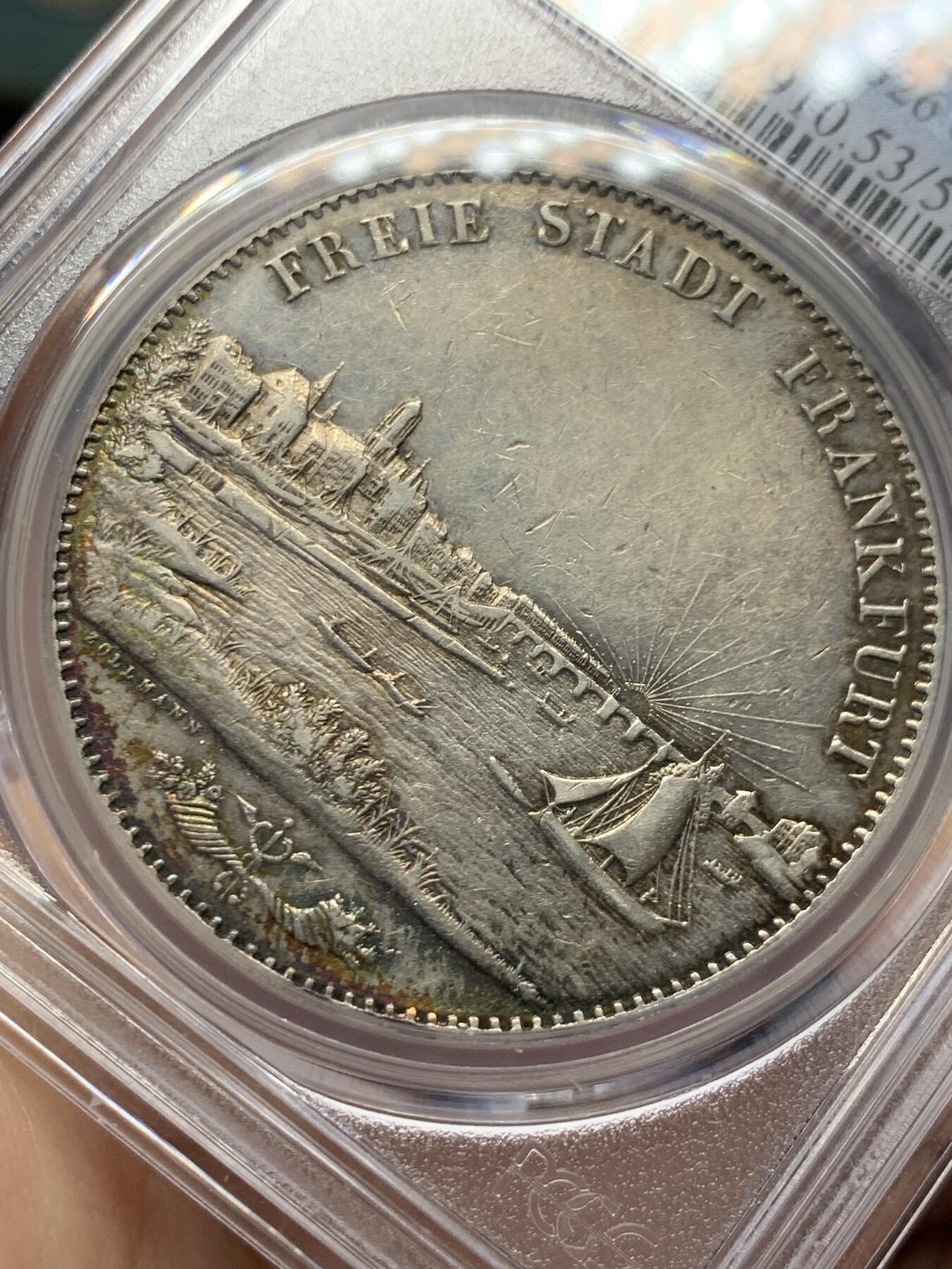 《竞宝斋》第416场 周日，周一，2场连拍 （全场包邮） PCGS AU53 德国 1843 法兰克福 景观 2泰勒 大银币 整体极佳 热门景观泰勒品种