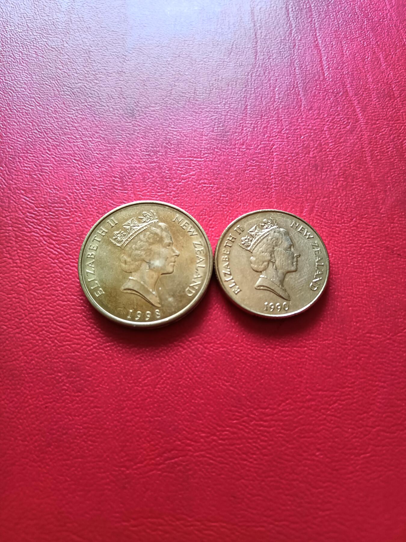 【云涧收藏】第六十场 新西兰高冠1、2元2枚