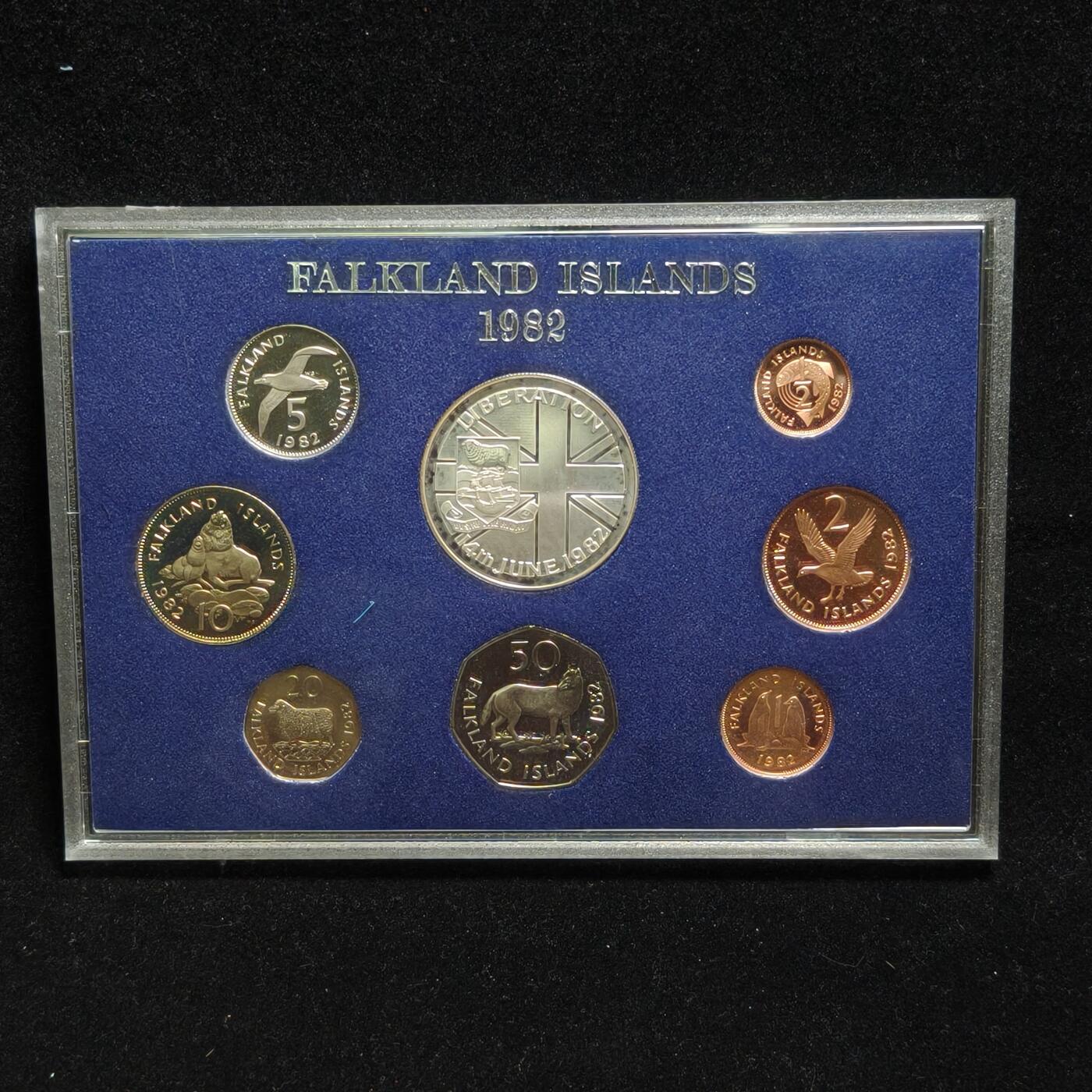【铜匠收藏】★第125加场★精品币章场，200包邮，不满200.支付运费5元。《接受代拍 代送NGC评级》 福克兰 1982年 精制套币 原盒proof  共8枚 含一枚克朗银币
