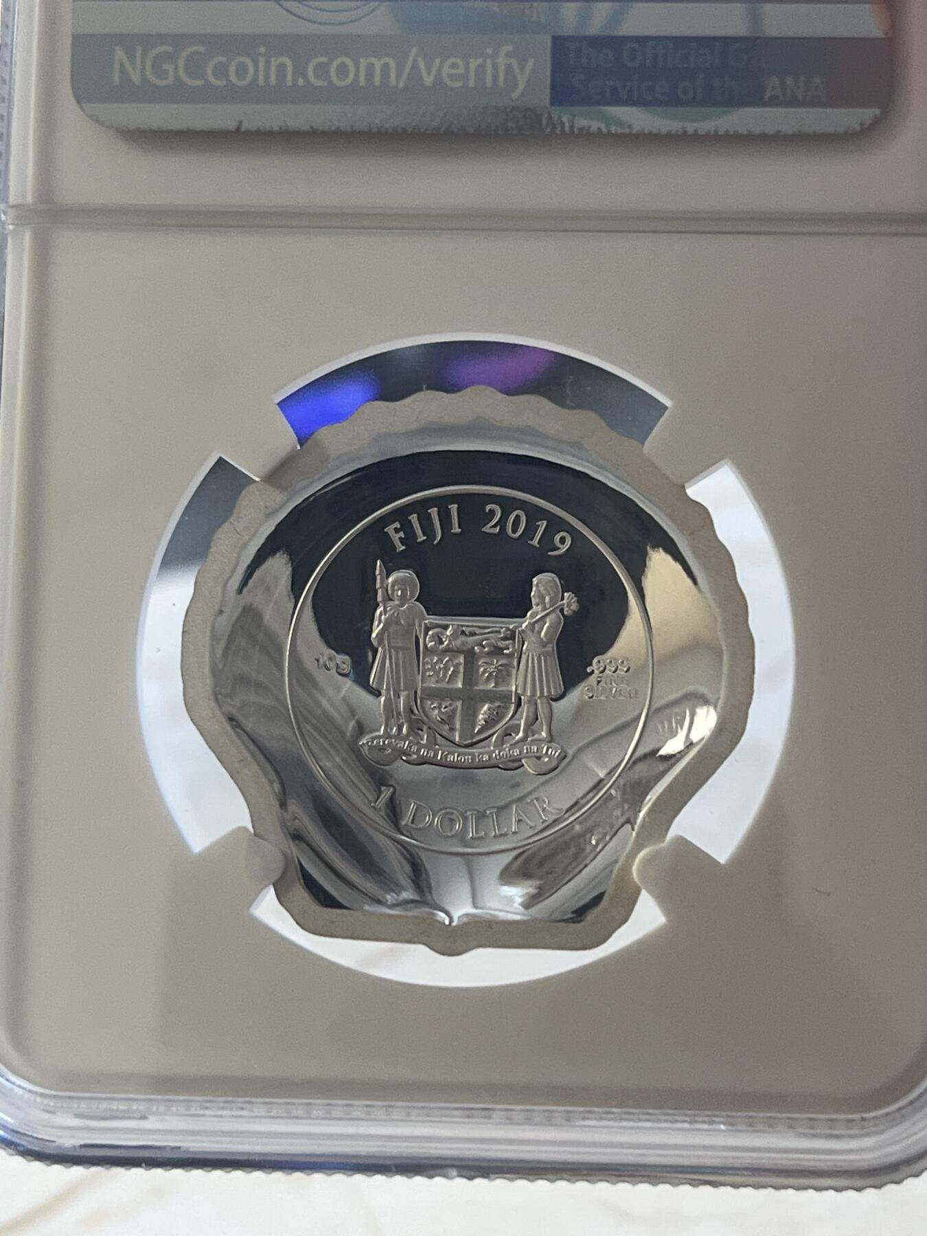 第173期拍卖【长期征集拍品】 斐济i2019年贝壳异形10克纪念银币NGC-PF70首原盒证书，10克，999银，发行10000枚