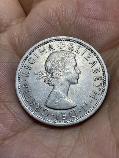 2025年第八十七场(总第一百一十三场）外国好品散币(免佣金) 英国🇬🇧1966年2先令(伊丽莎白二世青年桂冠，第二版)