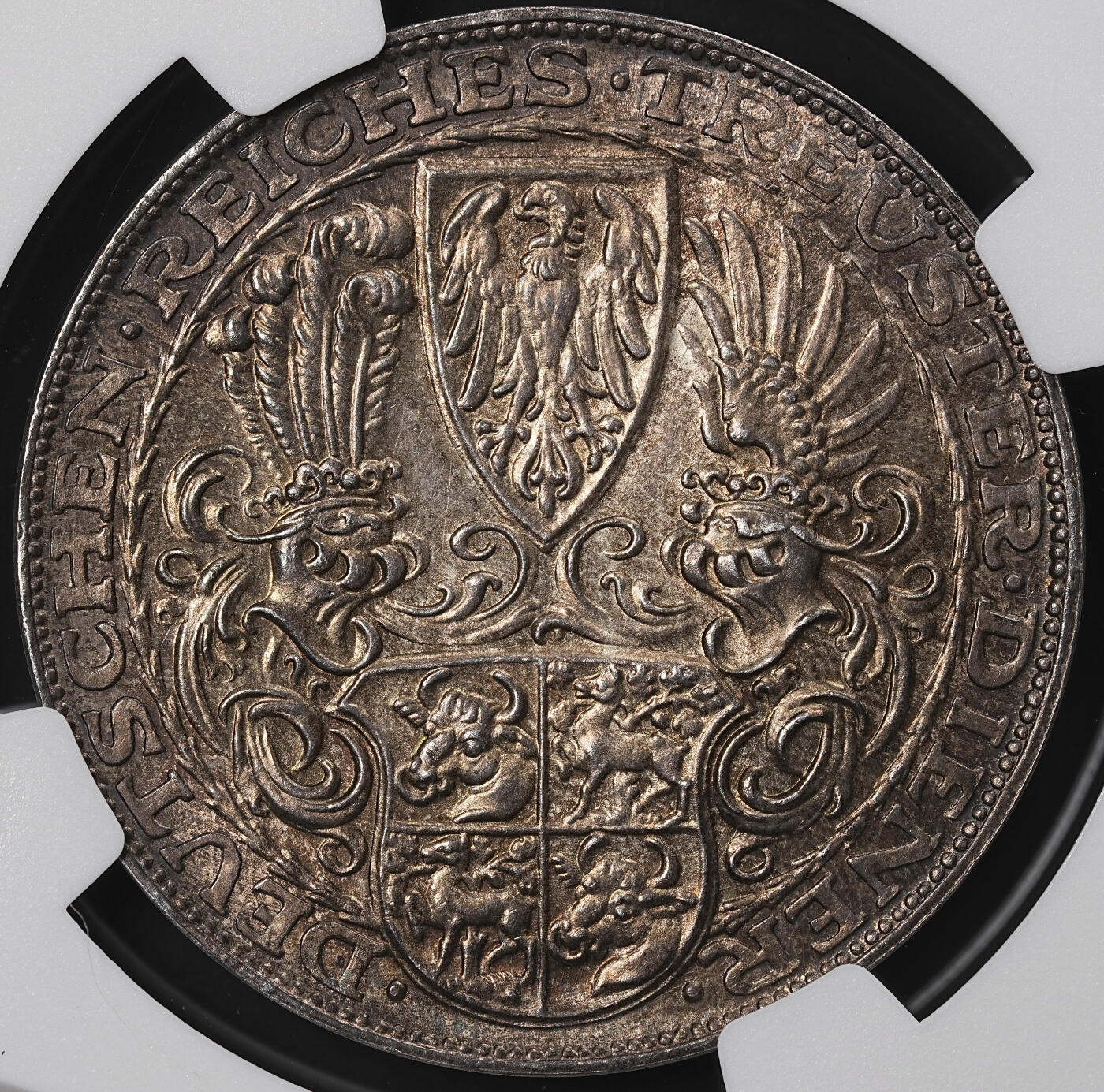修遠堂世界钱币第八十三期 NGC MS62 1927年兴登堡80大寿纪念银章 卡尔歌茨作品