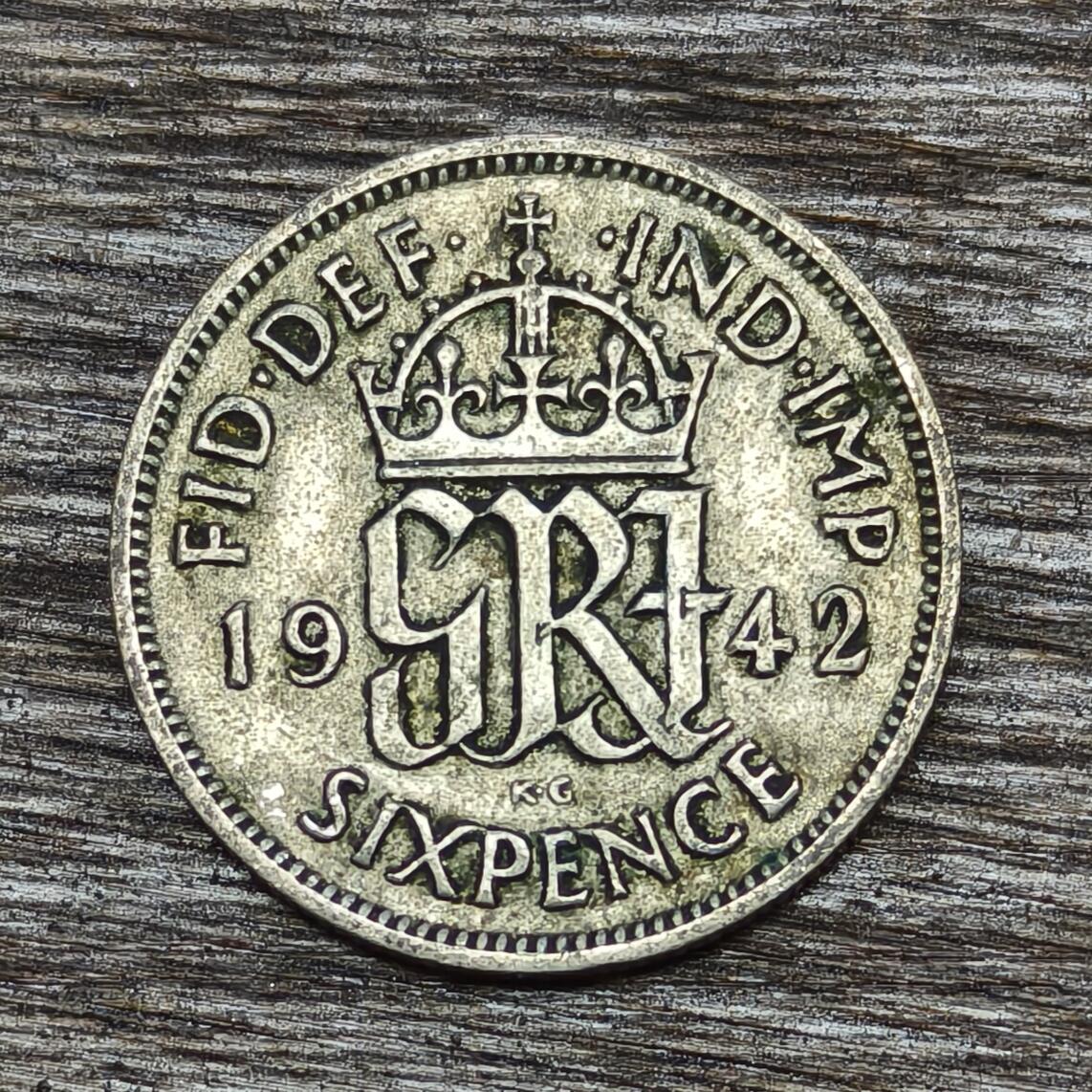 【铜匠收藏】★第130加场★精品币章场，200包邮，不满200.支付运费5元。《接受代拍 代送NGC评级》 英国 1942年 乔治6世头像 6便士 银币