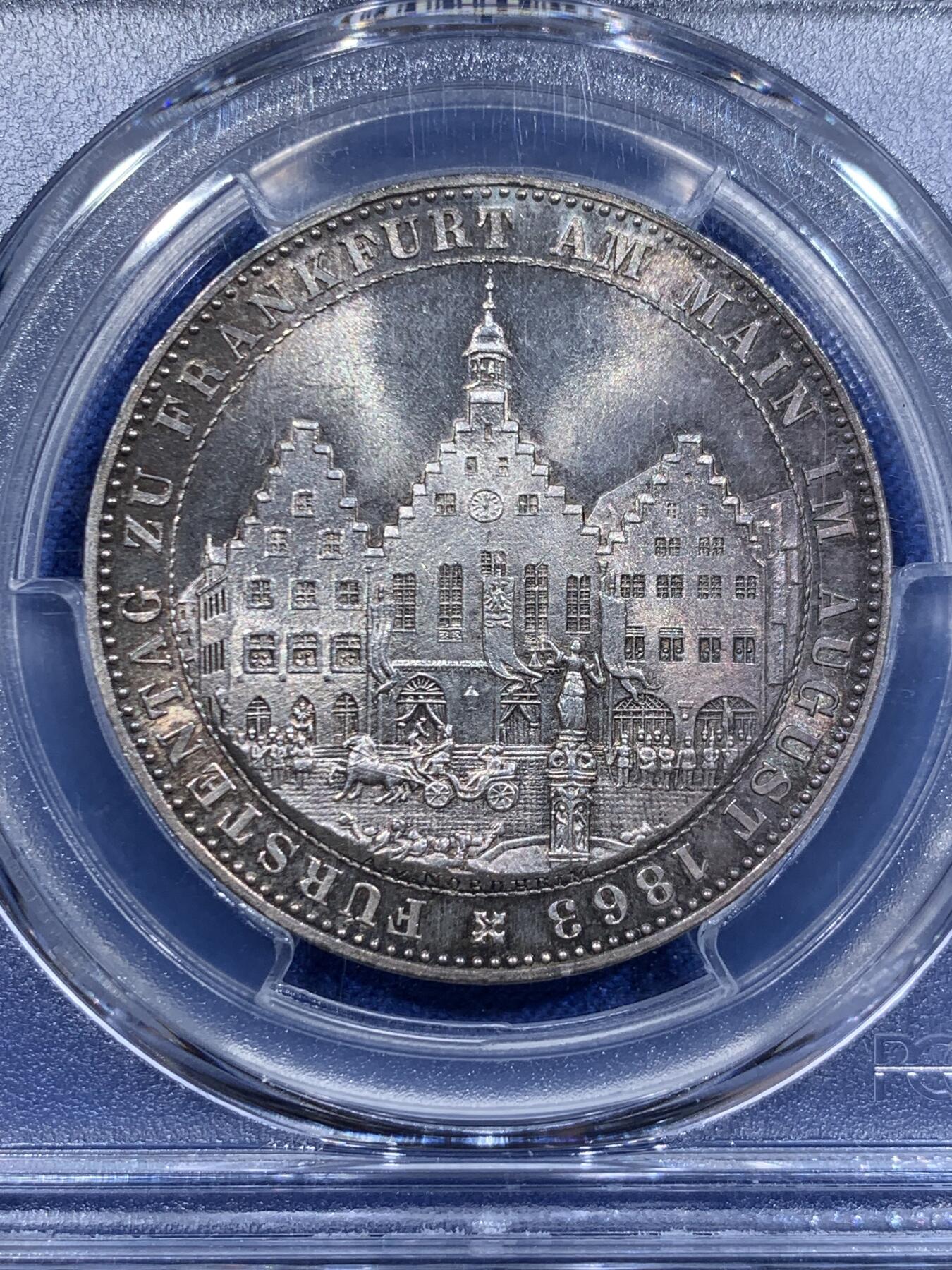 《竞宝斋》第416场 周日，周一，2场连拍 （全场包邮） PCGS MS66 德国1863年法兰克福王子议会泰勒银币，经典的法兰克福市政厅 原味包浆  状态实至名归