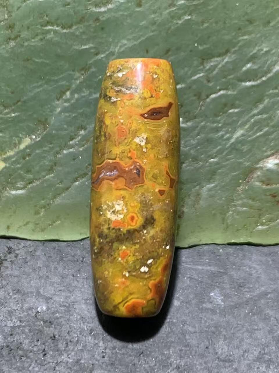 草花纹战国红玛瑙通货桶珠一颗！