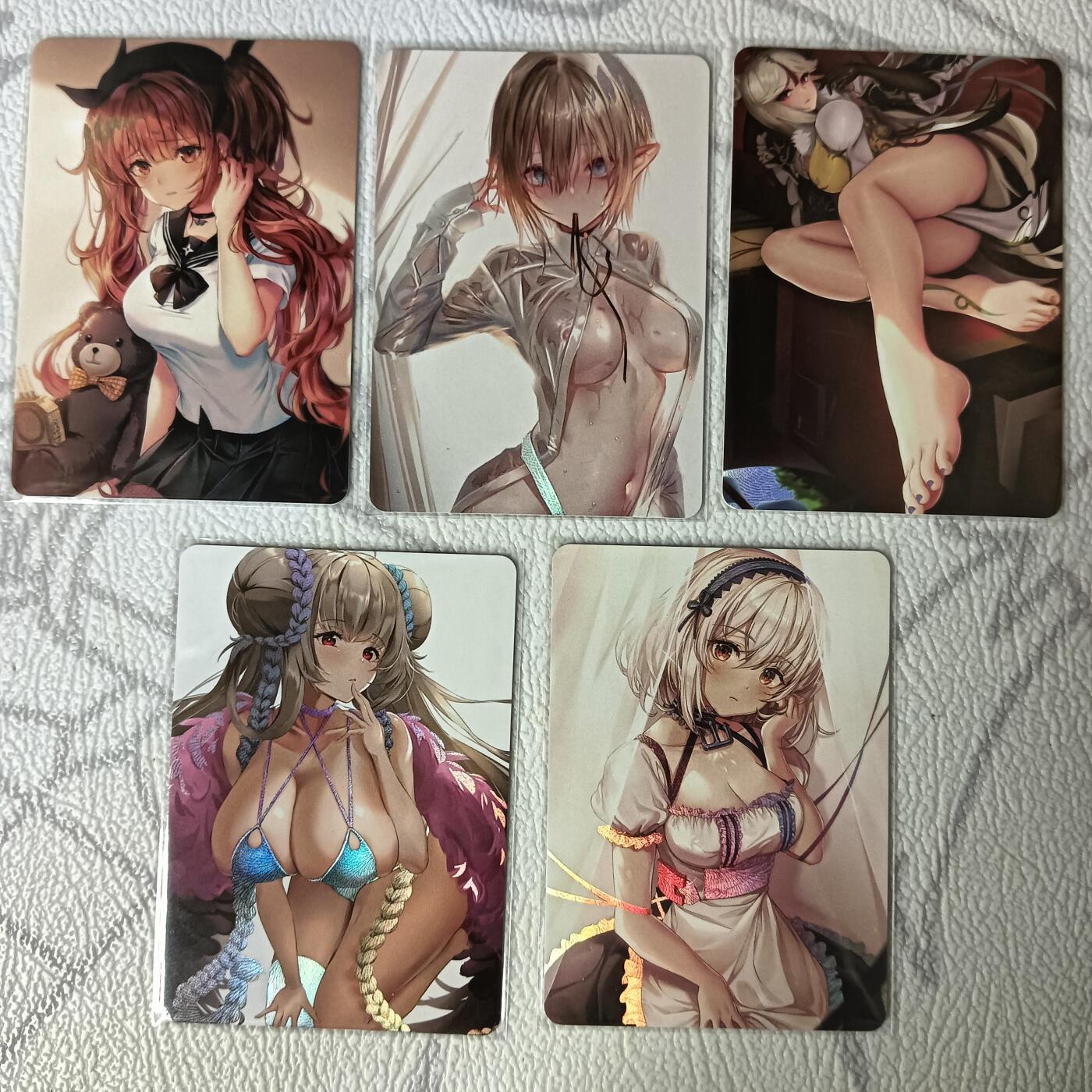 花开卡拍第37期（9月7号周日截拍，品控勿拍!!!拍品不寄存，运费5元，自制卡难免瑕疵，可能存在轻微撞角爆边等出厂瑕疵，品控介意勿拍！） 动漫美女卡牌 日系可爱风5张 折光彩闪
