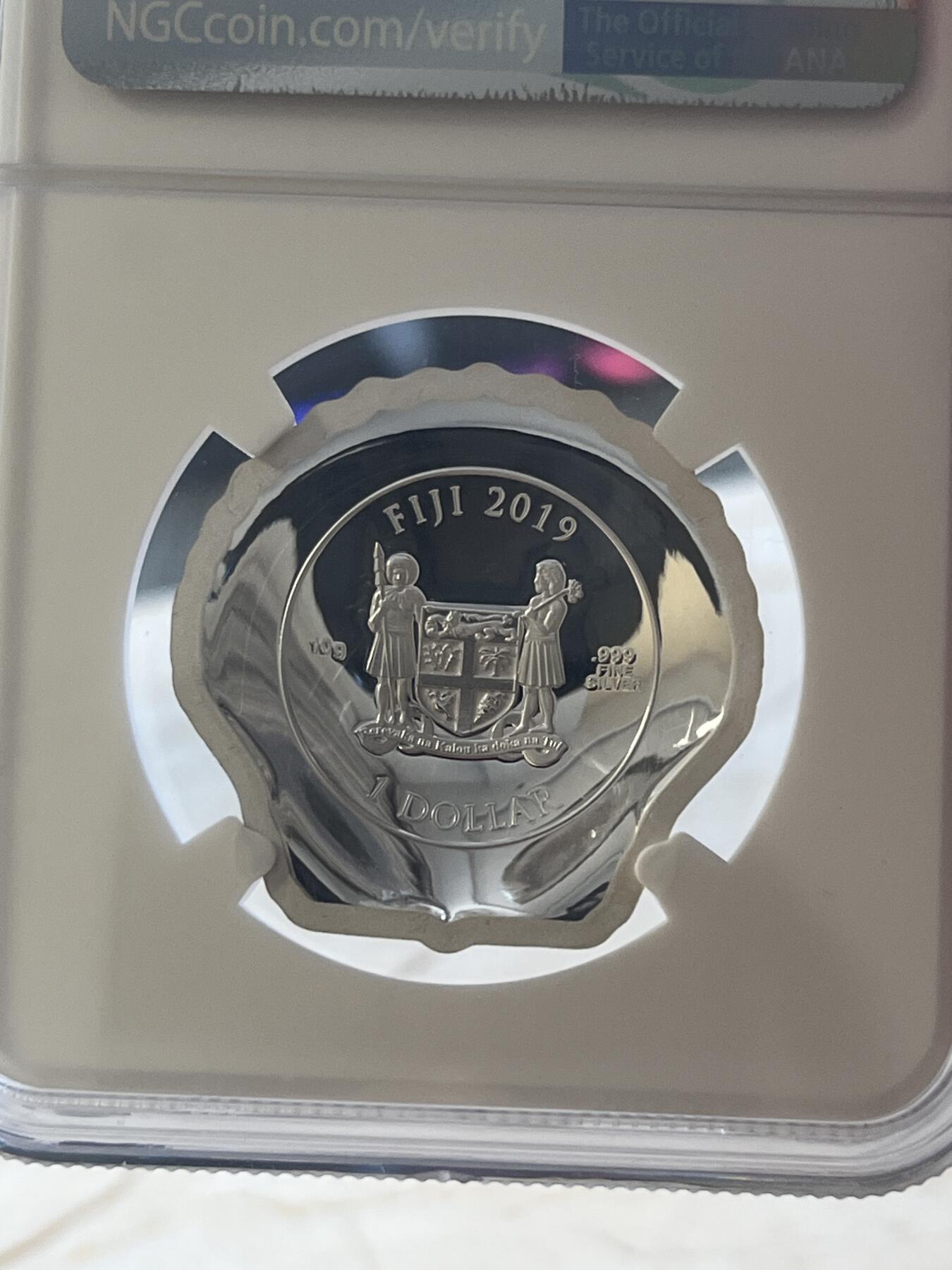 第173期拍卖【长期征集拍品】 斐济i2019年贝壳异形10克纪念银币NGC-PF70首原盒证书，10克，999银，发行10000枚
