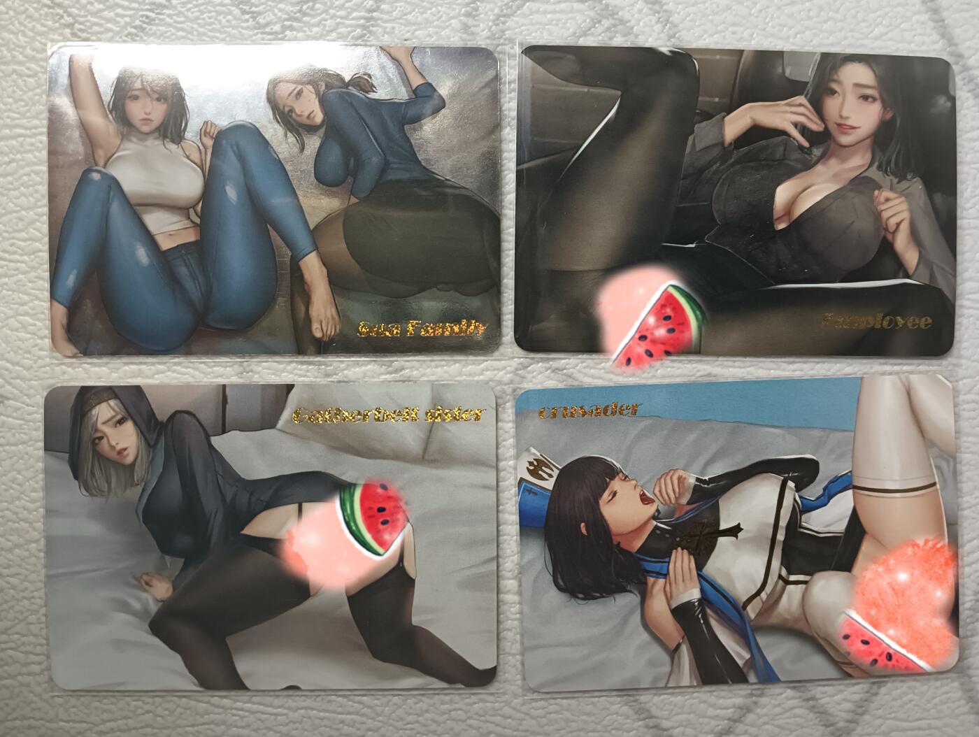 花开卡拍第37期（9月7号周日截拍，品控勿拍!!!拍品不寄存，运费5元，自制卡难免瑕疵，可能存在轻微撞角爆边等出厂瑕疵，品控介意勿拍！） 韩漫卡牌 角色扮演横版4张 银闪 卡背都是艺术版 很火爆