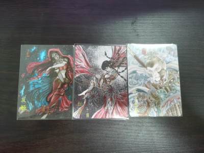光影卡牌第22期，各家亲签，各家套卡，持续收拍品 - 卡萃文创粗闪3张，两女一猴