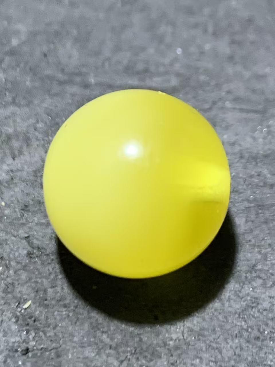 天然俄料原矿蜜蜡通货圆珠一颗，