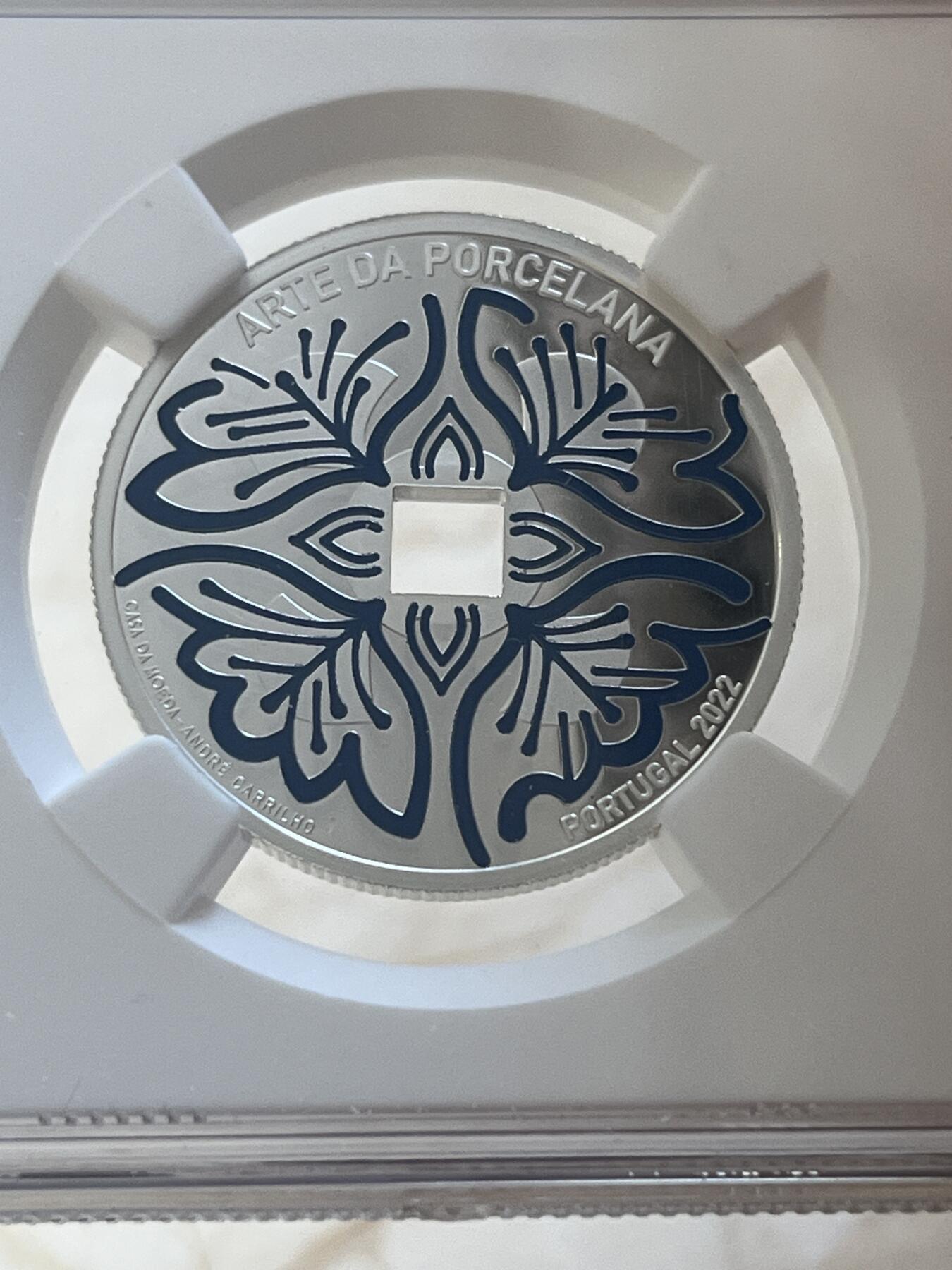 第173期拍卖【长期征集拍品】 葡萄牙2022年瓷器艺术彩色纪念银币NGC-PF70原盒证书，925银，13.6克