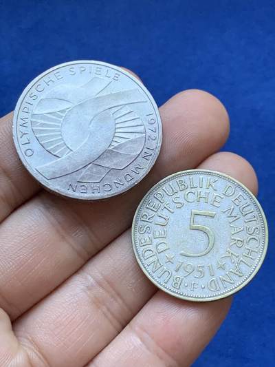 《竞宝斋》第417场 周日，周一，2场连拍 （全场包邮） 两枚一组 德国银币：1951年5马克银币，11.2克，0.625银；1972年10马克银币，15.5克，0.625银，共含纯银16克。