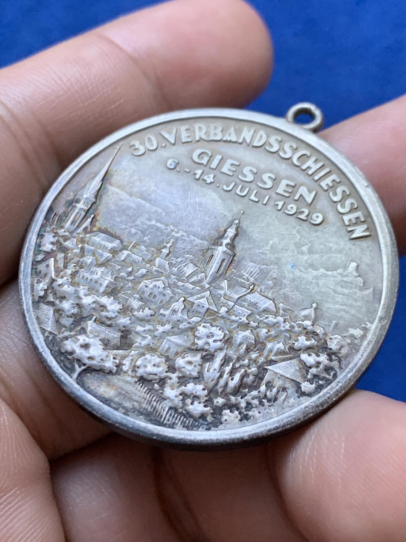 《竞宝斋》第417场 周日，周一，2场连拍 （全场包邮） 德国1929年吉森射击节银章 26.9克 40mm 微不平