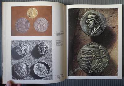 世界钱币章牌书籍专场拍卖11.01 一本关于世界钱币的书4