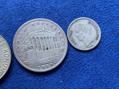 《竞宝斋》第417场 周日，周一，2场连拍 （全场包邮） 三枚一组 瑞典1966年1克朗银币+奥地利1926年1先令银币+委内瑞拉1946年1/4玻利瓦尔小银币