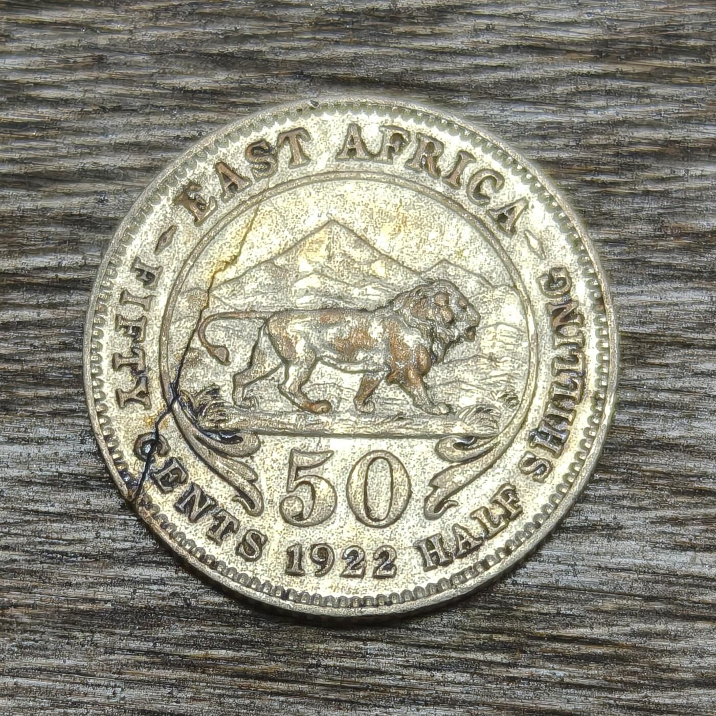 【铜匠收藏】★第130加场★精品币章场，200包邮，不满200.支付运费5元。《接受代拍 代送NGC评级》 英属东非 1922年 50分 银币 乔治五世 非洲狮
