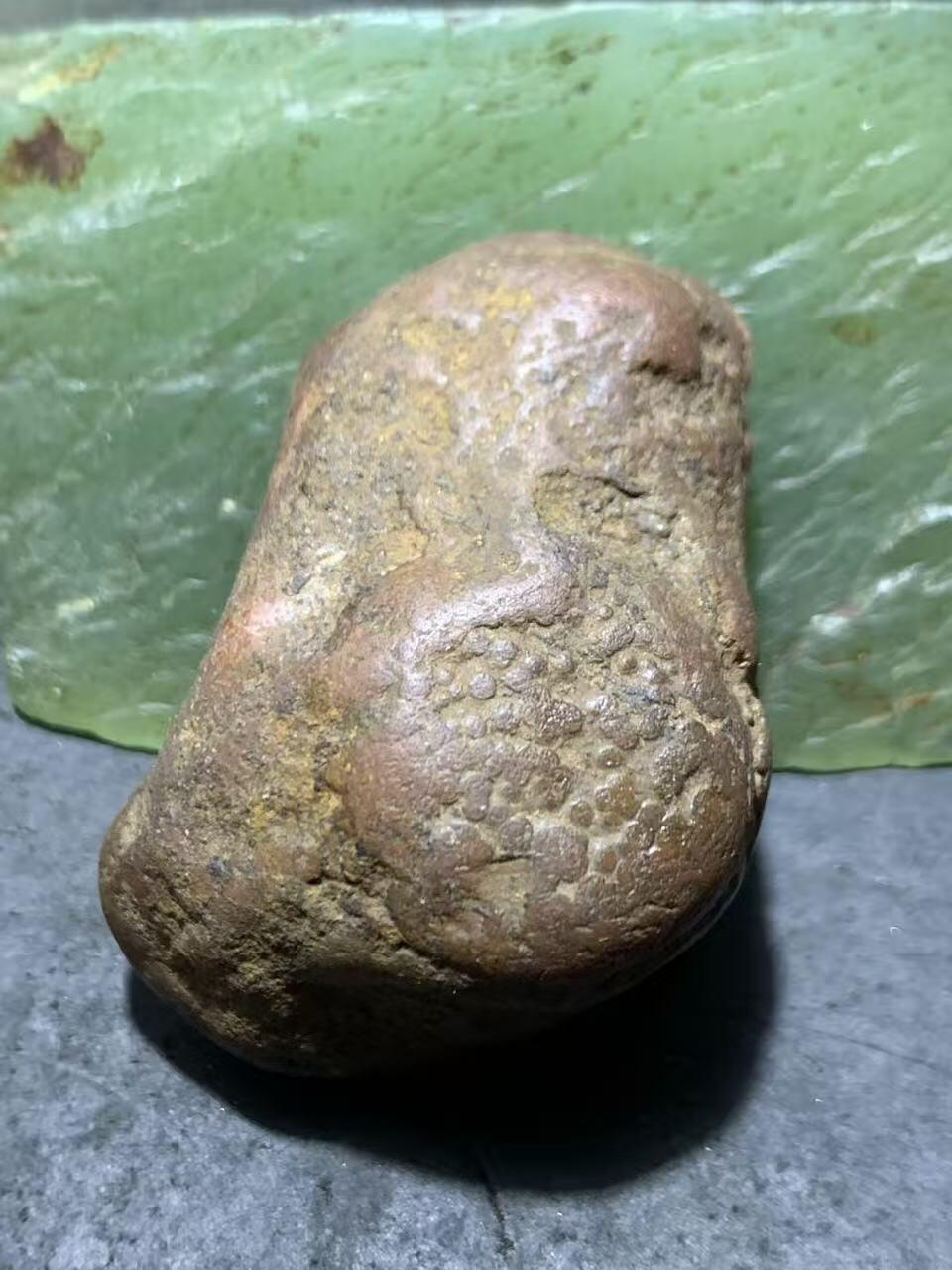 精美川料铁红皮开窗荔枝冻飘红料南红玛瑙原石一颗