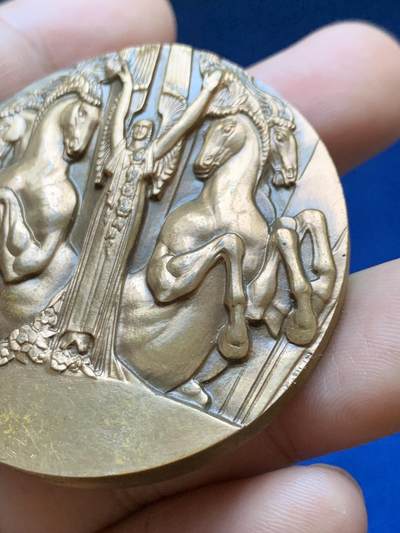 《竞宝斋》第417场 周日，周一，2场连拍 （全场包邮） 法国东南燃气电力公司纪念铜章 88.4克 49.4mm 丰饶角铜标