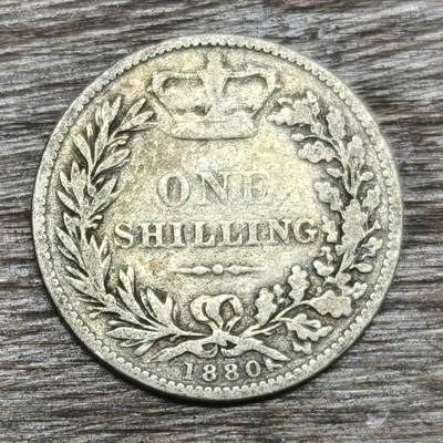 【铜匠收藏】★第130加场★精品币章场，200包邮，不满200.支付运费5元。《接受代拍 代送NGC评级》 - 英国 1880年 1先令 银币 维多利亚小辫头像