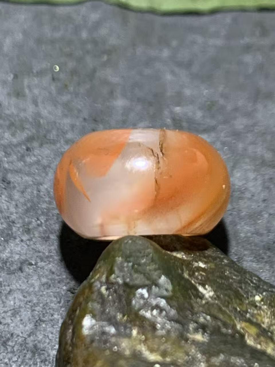 川料南红玛瑙荔枝冻通货卡环一个