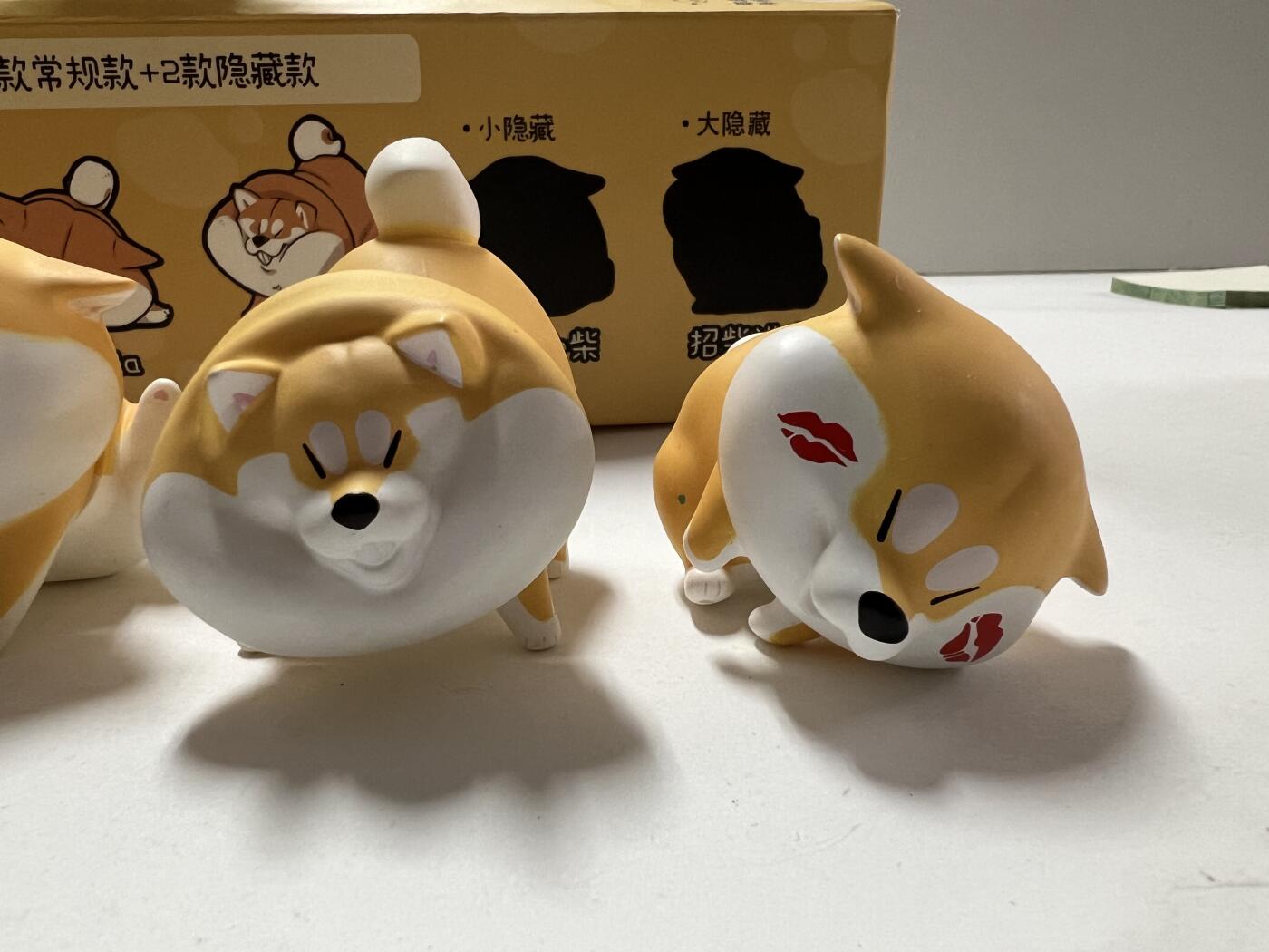零元拍：空想造物卡洞洞狗系列盲盒西风枸杞阿柴公仔，已开盒，共五款，含小隐藏：花心柴。