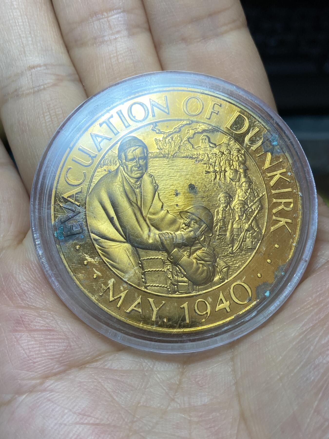 2025年第八十七场(总第一百一十三场）外国好品散币(免佣金) 超大尺寸直径45mm克重37.85g–英国🇬🇧精制纪念章(正面图案是1940年5月敦刻尔克大撤退场景，背面图案是丘吉尔著名抗战演讲)