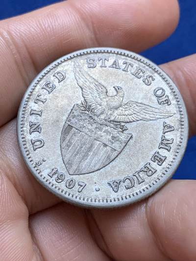 《竞宝斋》第417场 周日，周一，2场连拍 （全场包邮） 美属菲律宾1907年打铁1比索银币，带点包浆。