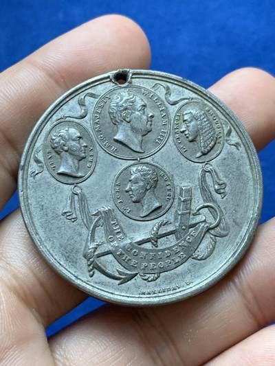 《竞宝斋》第417场 周日，周一，2场连拍 （全场包邮） - 英国1831威廉四世改革法案与反奴隶制勋章。正面为威廉四世及改革法案支持者格雷伯爵（Earl grey格雷伯爵红茶）等胸像，背面宣传口号。白铜合金，33.3克，45.5mm，细节见图。