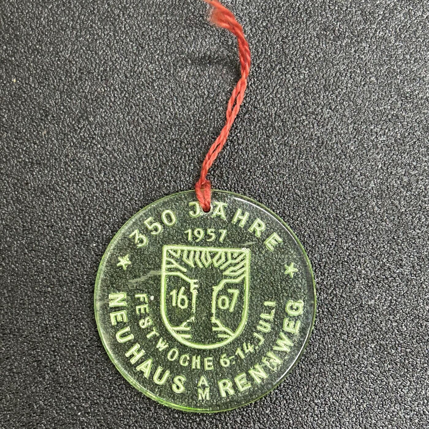 西秦中古拍卖第五十七期 1957年德国早期玻璃纪念章