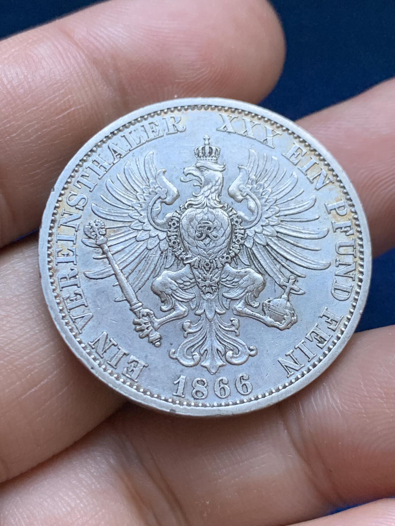 《竞宝斋》第417场 周日，周一，2场连拍 （全场包邮） 德国1866年普鲁士1泰勒银币