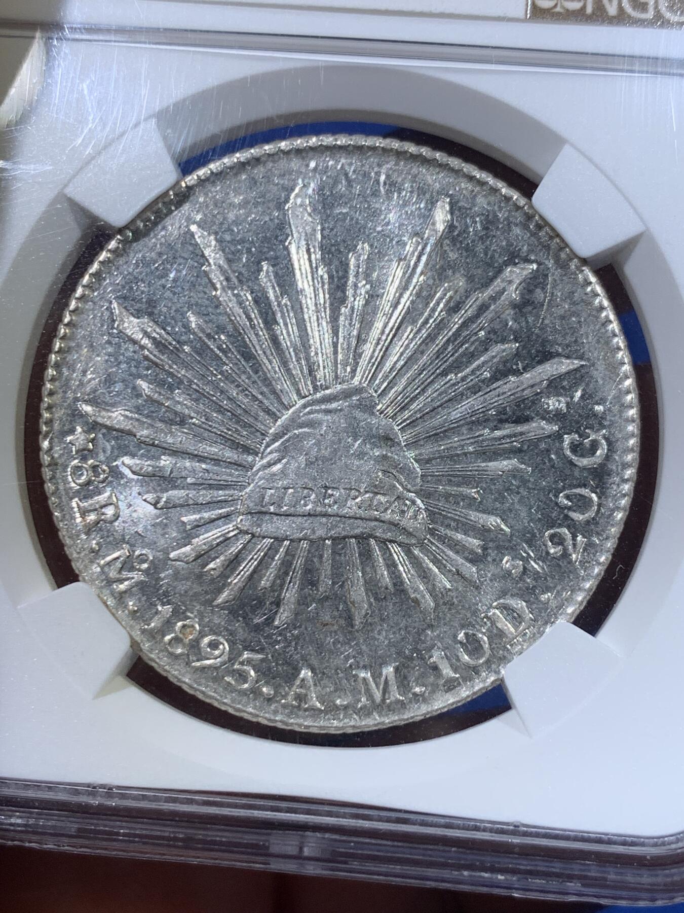 《竞宝斋》第417场 周日，周一，2场连拍 （全场包邮） NGC MS61 墨西哥 1895年 花边鹰洋 MO AM 8瑞尔 银币 这枚底板干净光度十足 适合喜欢银光的朋友收藏 低评